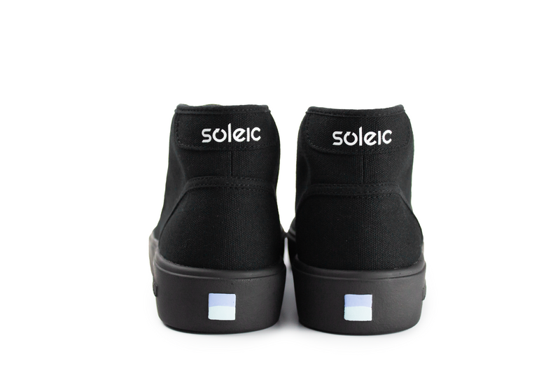 Pitch Black/Pitch Black